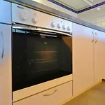 Goski & Gobike Netflix And Waiputv Free Appartement